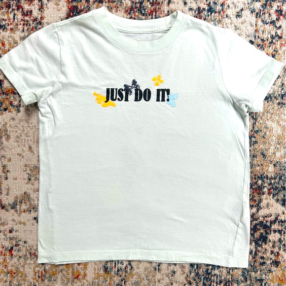 Nike Other - Girl Nike Tee